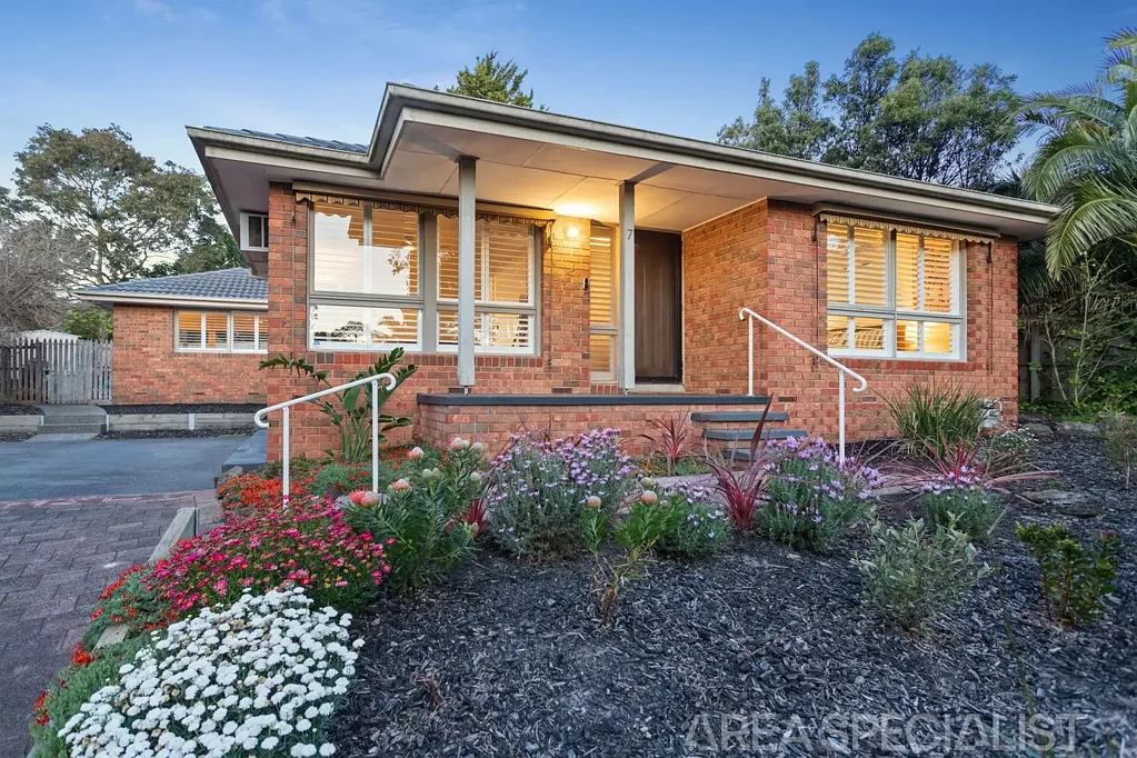 Frankston 4બેડરૂમ The Brief: Modern Lakewood Living with an Entertainer’s Heart