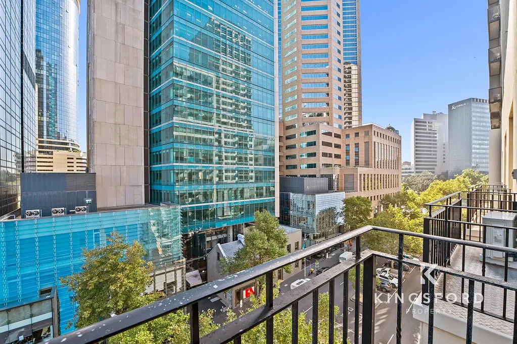 Melbourne 1房 朝北景观公寓 39平米一居室 俯瞰Lonsdale街 开放式布局 邻近CBD零售餐饮区 长期酒店租约 高净回报 8.25% Return - Top Floor Apartment