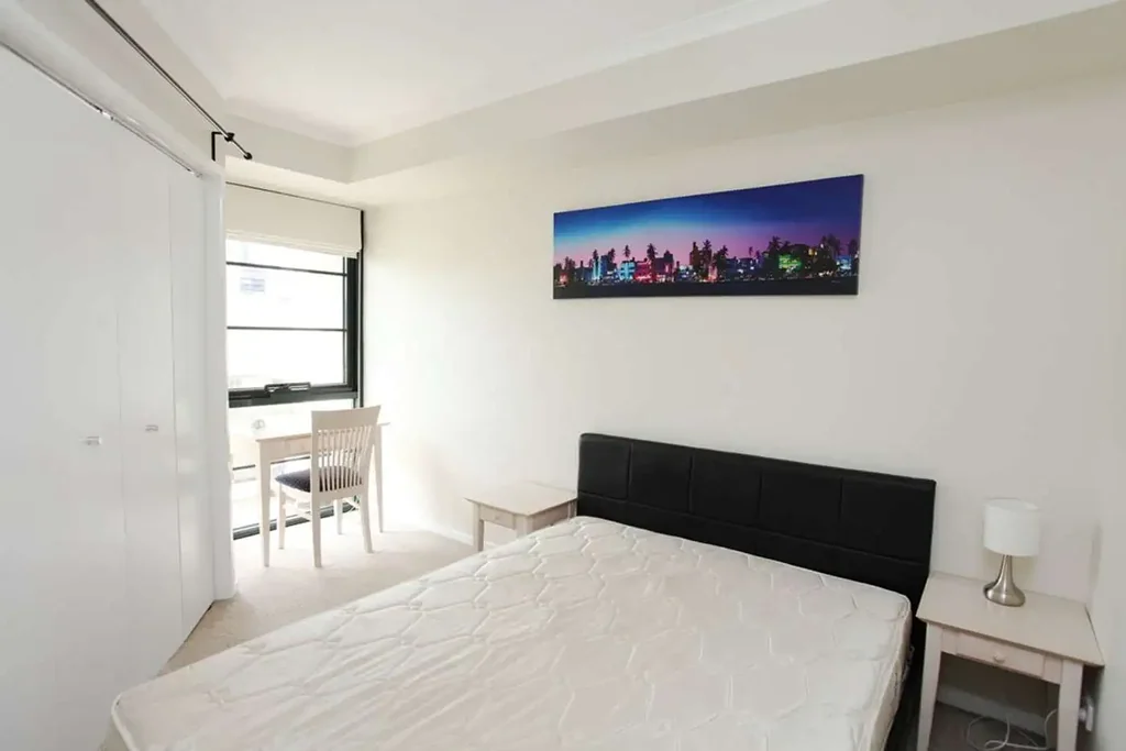 Super location, Super Price- 2 bed Apartment!