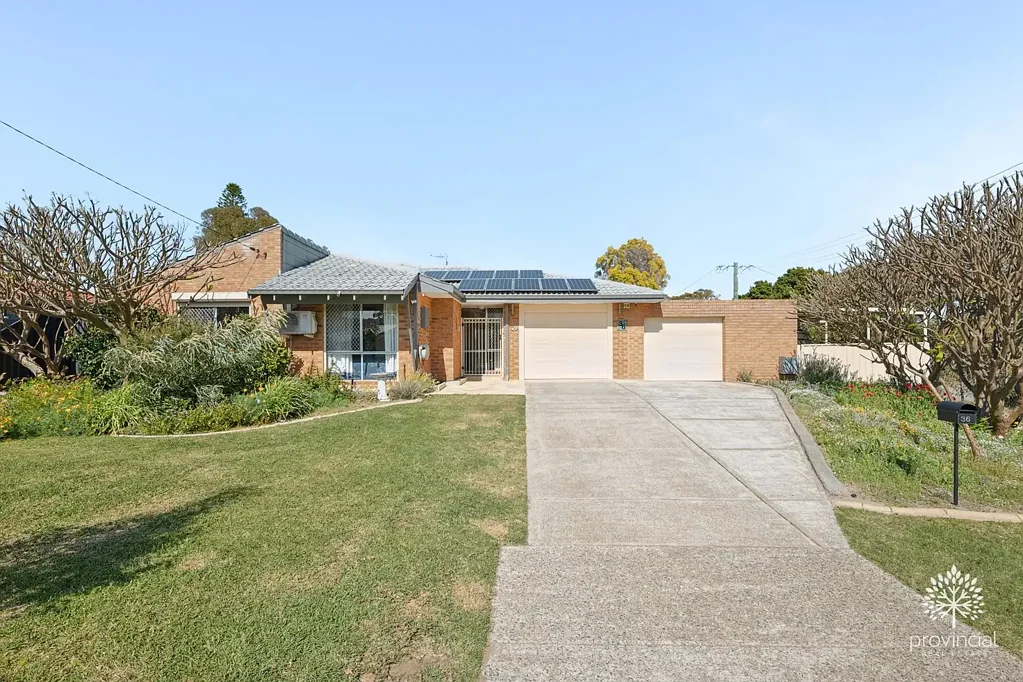 Forrestfield 4બેડરૂમ Immaculate Family Living with Space & Future Development Potential