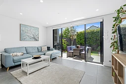9/2 Anzac Avenue, Engadine
