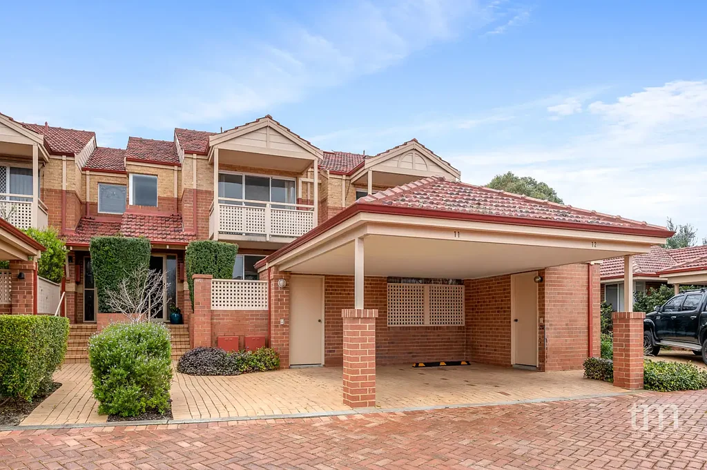 Mount Claremont 3બેડરૂમ OPEN SAT 10.30-11AM