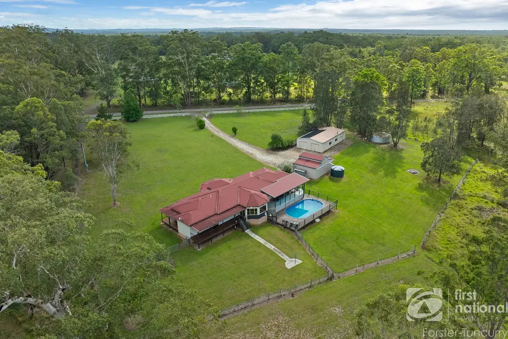 Nabiac 6部屋 Modern Riverfront Living on 10 Acres with Unmatched Lifestyle Appeal