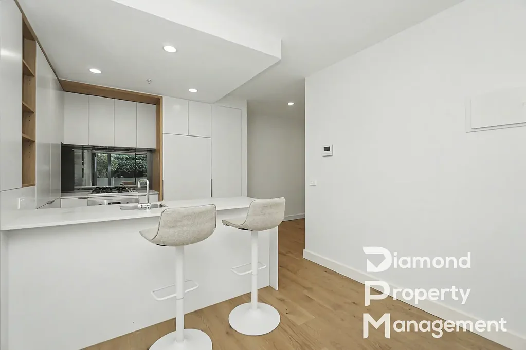 Stylish Garden Apartment At The Prime Location