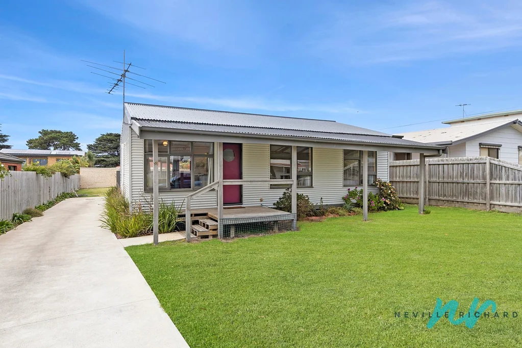 35B Bayside Avenue, St Leonards, VIC 3223