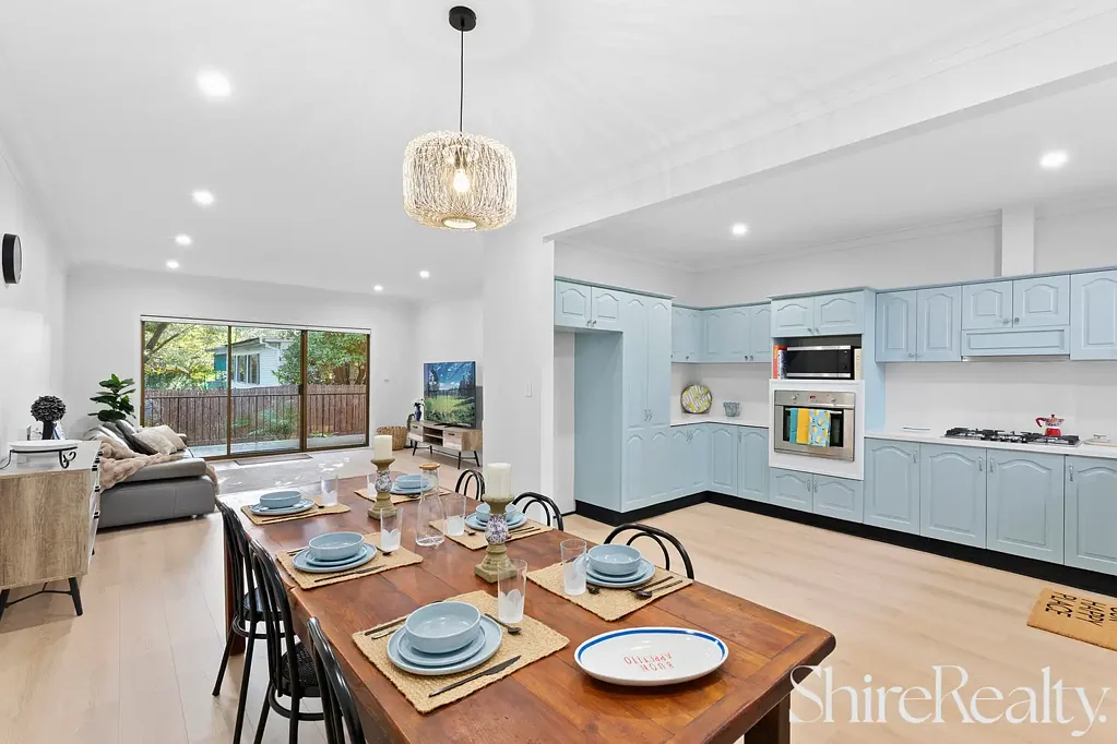 North Rocks 3कमरा Stylish single level villa