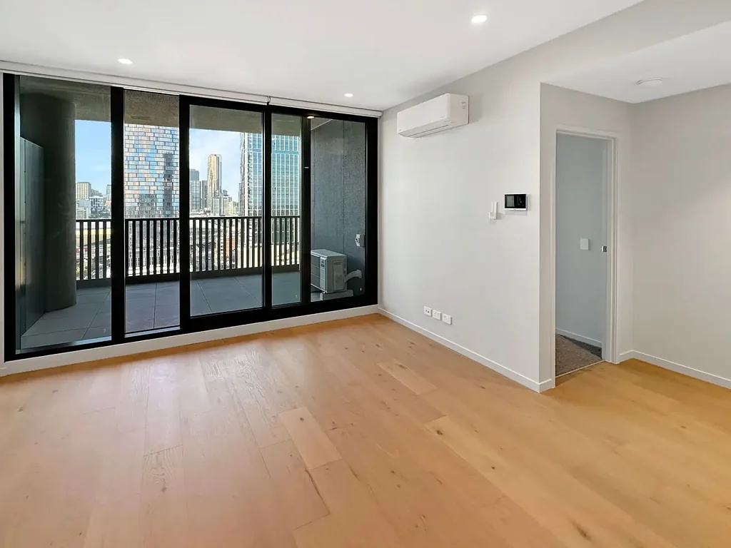 Stylish Living at The Canopy, South Melbourne