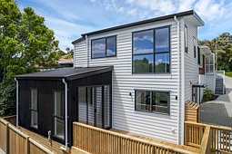 16C & 16D Downing Street, Glenfield