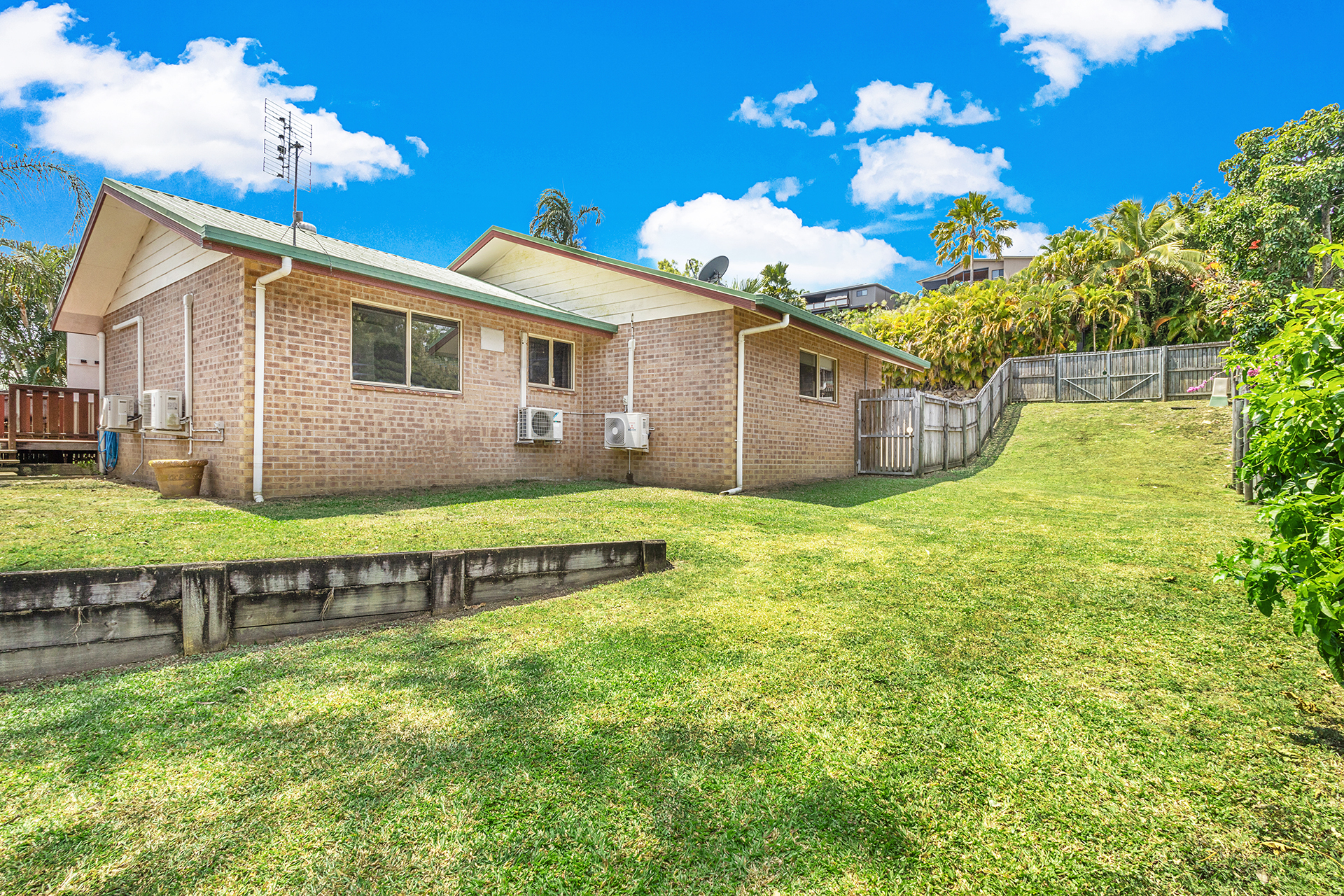 30 SOUTH MOLLE BVD, CANNONVALE QLD 4802, 0房, 0浴, House