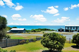 4 Mariner Court, Low Head