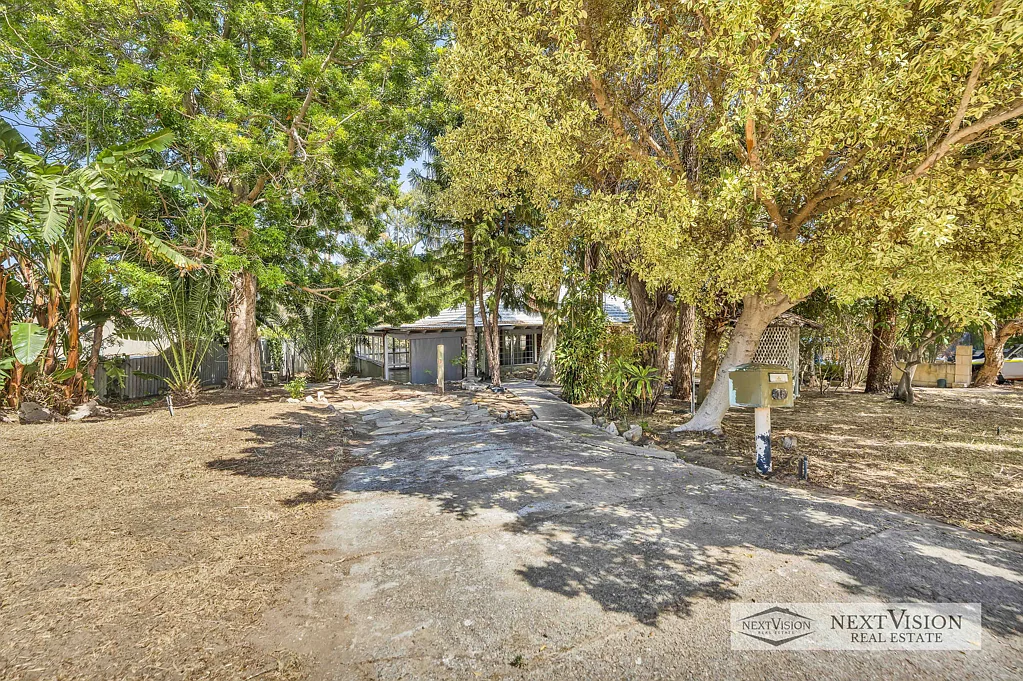 15 Dearle Street, Hamilton Hill, WA 6163