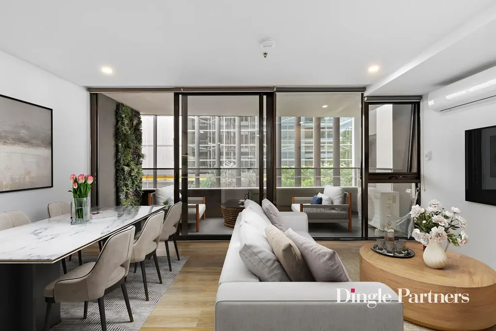 211/815 Bourke Street, Docklands, VIC 3008