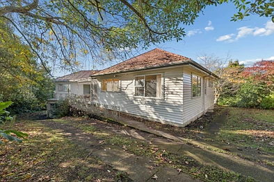 Manurewa 4房  DEVELOP, LANDBANK OR PROFIT – THE CHOICE IS YOURS!