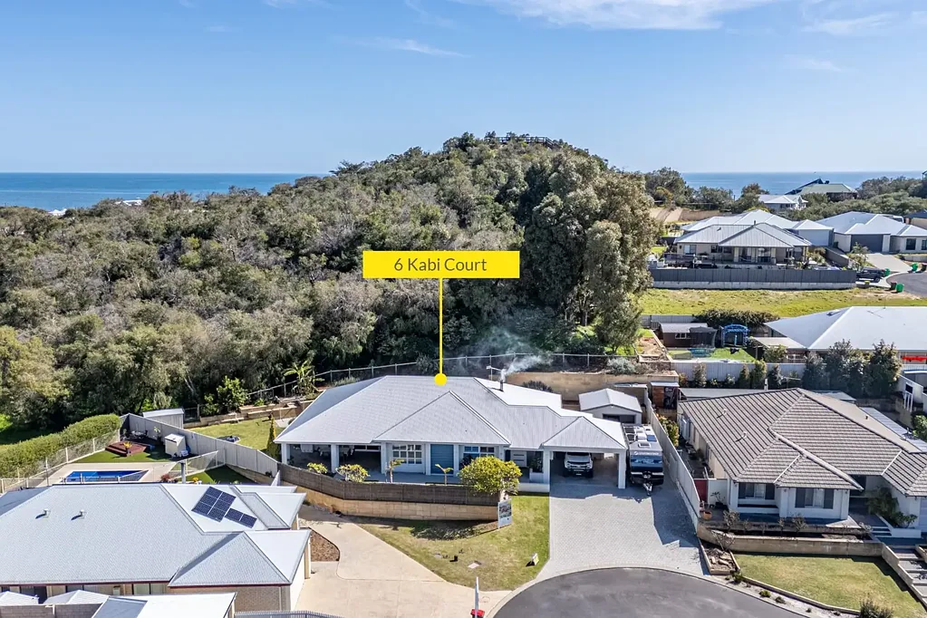 Peppermint Grove Beach 4Zimmer Big on Space & Lifestyle, Available Now