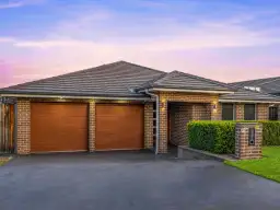 166 Rosedale Circuit, Carnes Hill