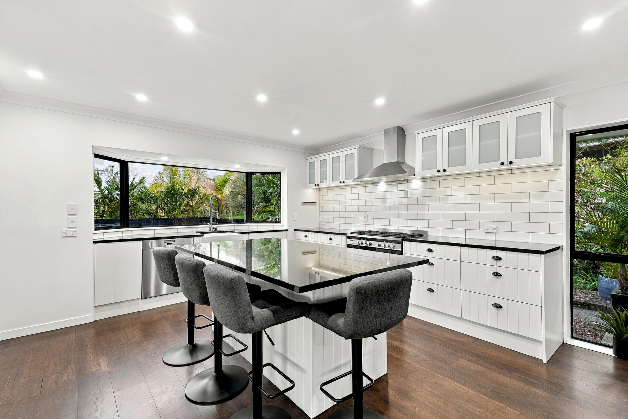 135A Portsmouth Road, Bombay, photo 17