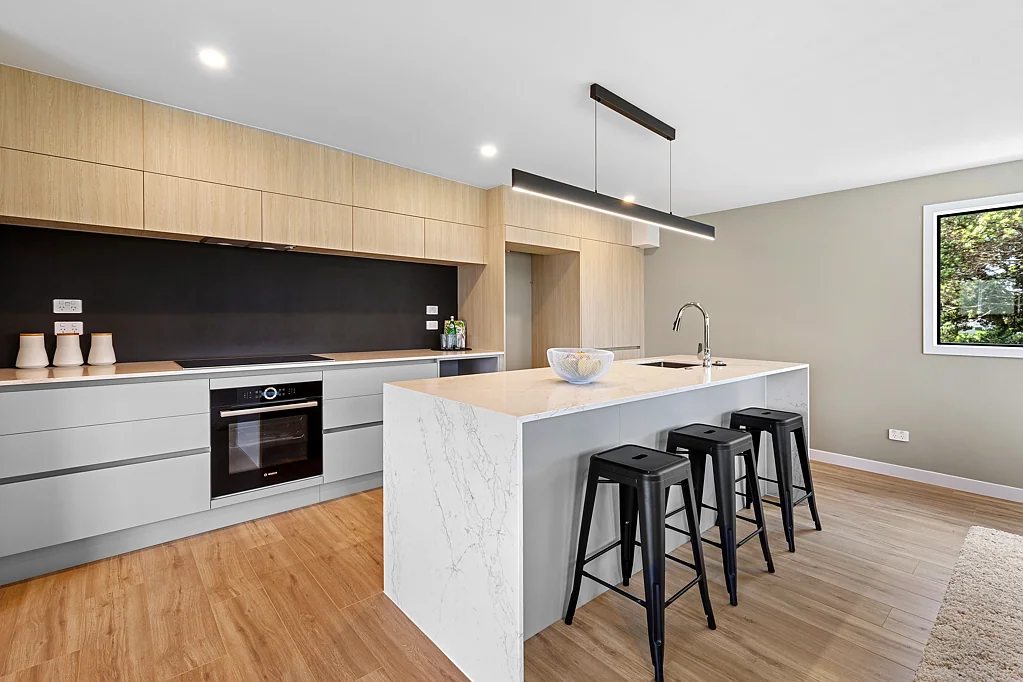 Takapuna 3कमरा Central beachside living - Receivership sale