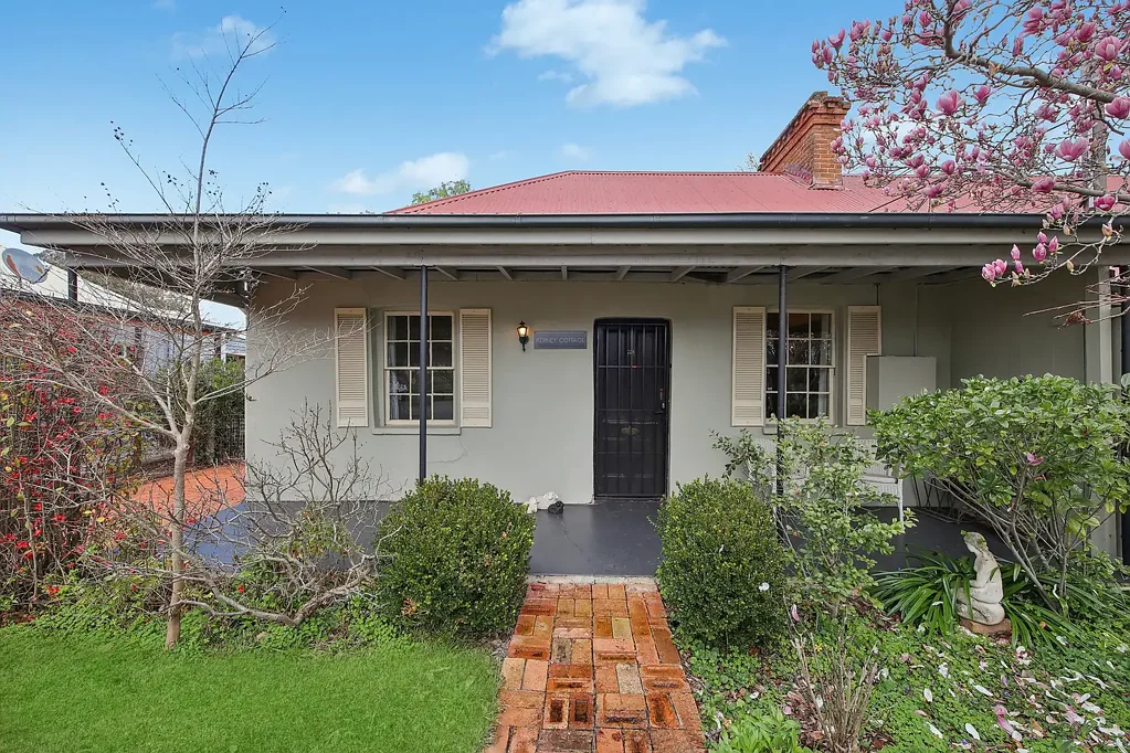 Mudgee 2Kwarto Kerney Cottage - Historic Charm Steps to CBD