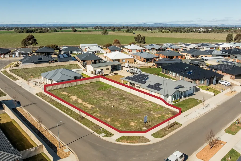 Nagambie Spacious Corner Allotment – Titled & Ready to Build!