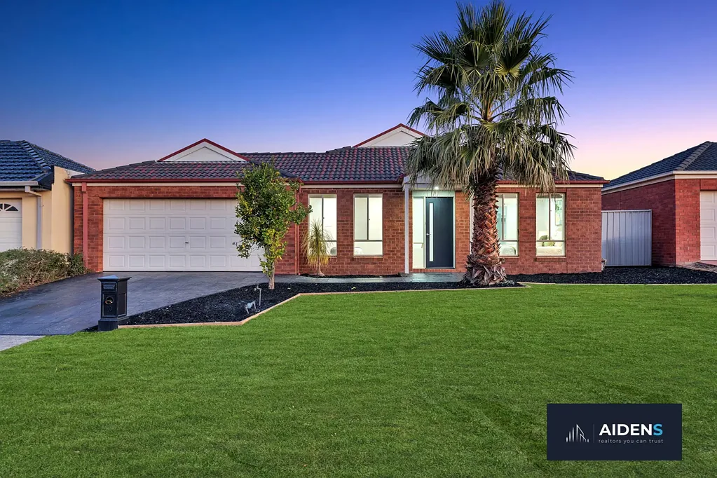 Taylors Hill 4房 Taylors Hill静谧角落 656m²阔地 三卧带套 双车库 设备齐全厨房 生活便利学区 Spacious Family Living in a Sought-After Taylors Hill Location