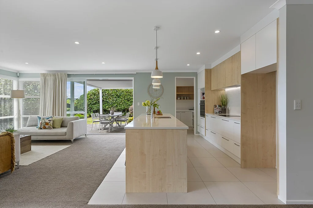 Beachlands 4બેડરૂમ Sunny Stonewood Show Home