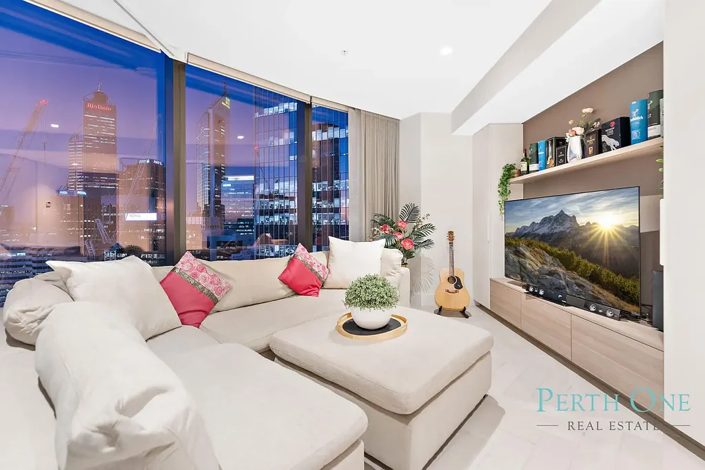 Breathtaking Swan River & City Views from the 19th Floor !!