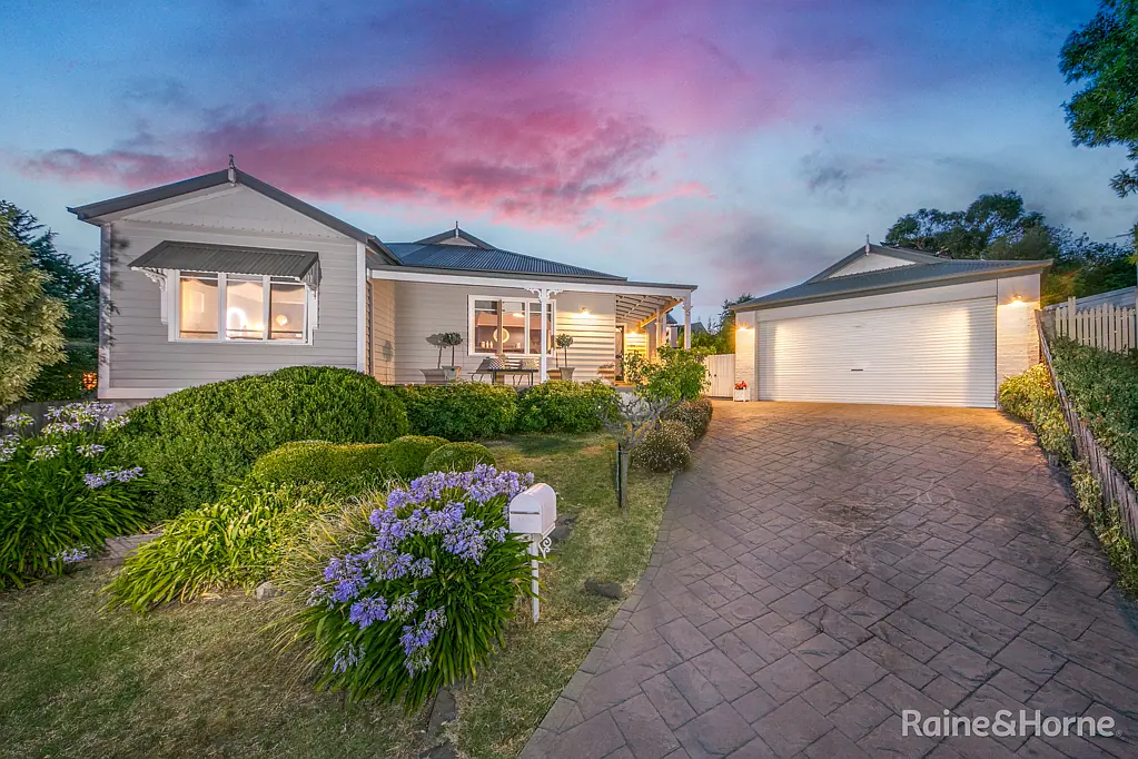 5 Strachen Court, Sunbury, VIC 3429