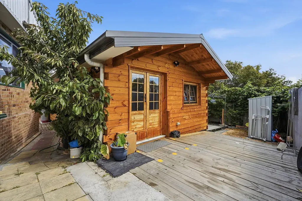 Immaculately presented 2 Bedroom Home