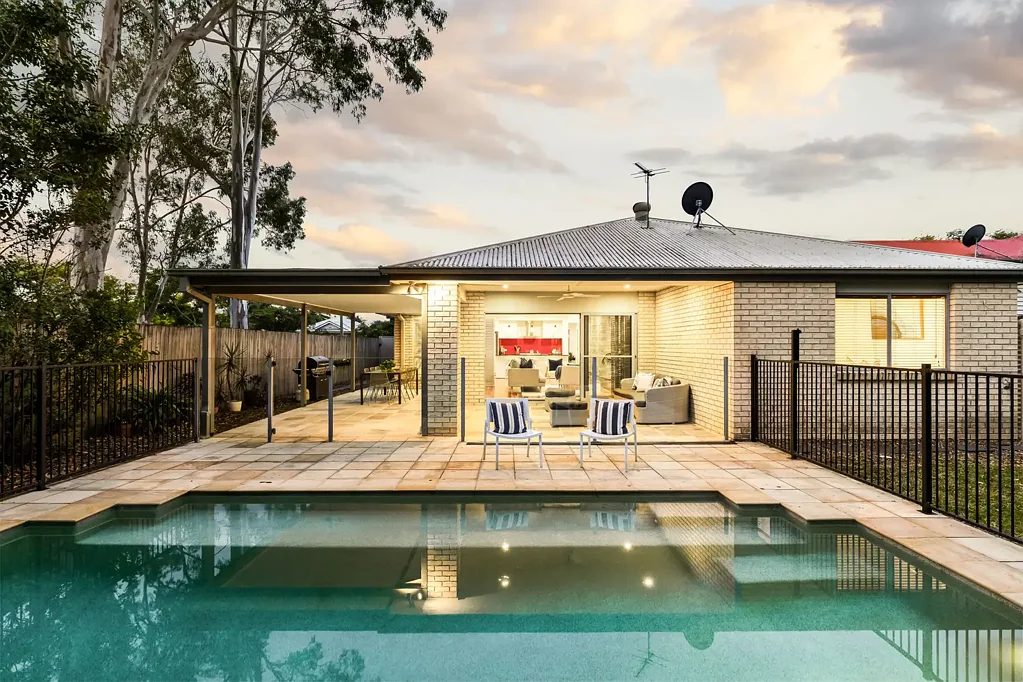 Alderley 3ห้องนอน Parkside Perfection | Low-set Living in the Heart of Alderley