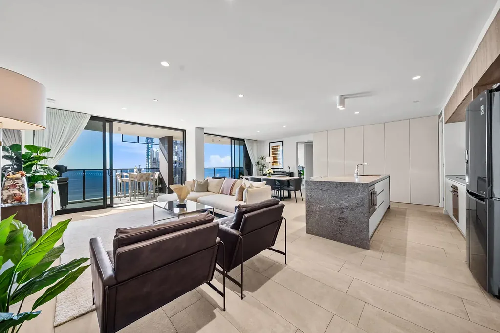 Broadbeach 3chambre Luxurious Beachside Sky-Home