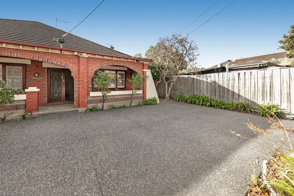3 Bedroom Charmer!