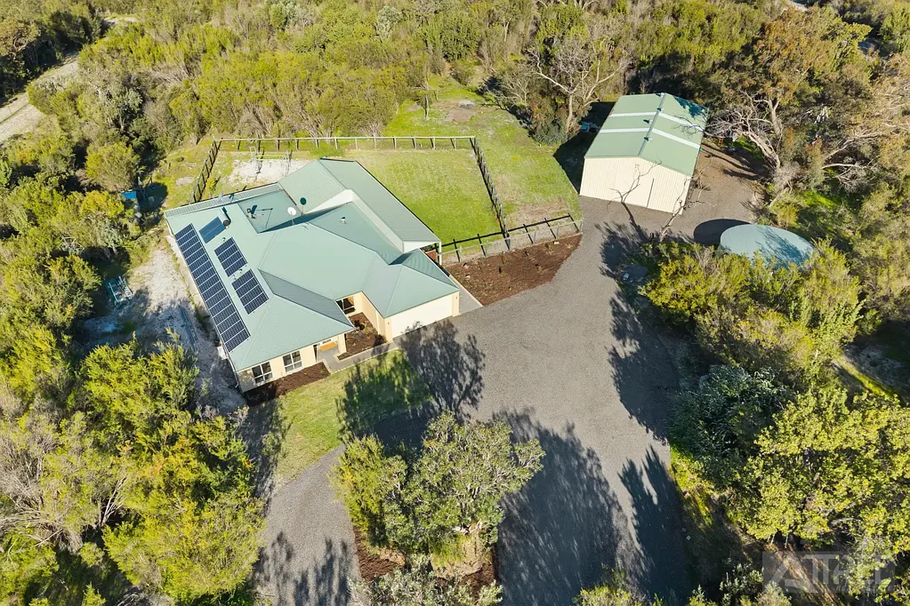 24 Frayne Place, Wandi, WA 6167