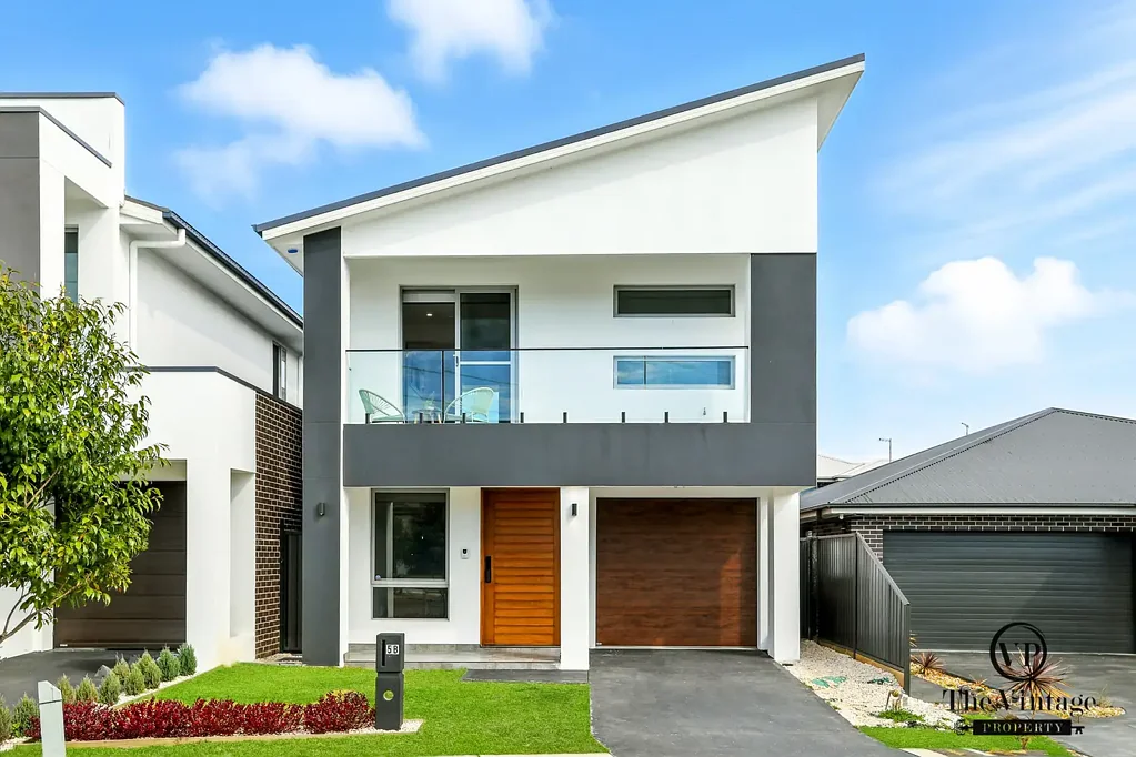 Catherine Field 5ਬੈੱਡਰੂਮ Stunning Double Storey  – Luxury Living Awaits!