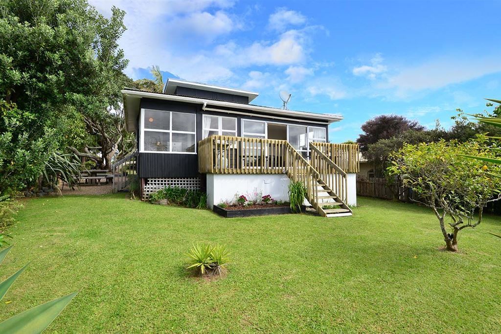 1360 Whangaparaoa Road, Army Bay, Auckland - Rodney, 2 rūma, 0 rūma horoi