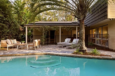 Fig Tree Pocket 4 Bedroom Lowset Family Home with Private Pool Oasis