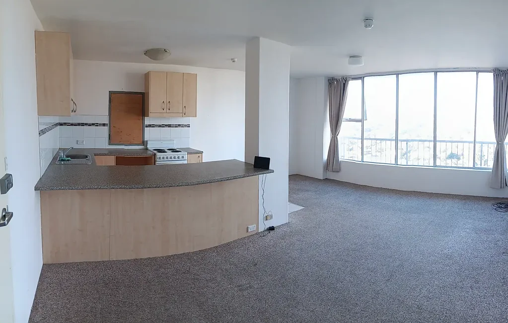 180 Degree Coogee & District Views. Close to Randwick Jn, UNSW & PoW Hospital