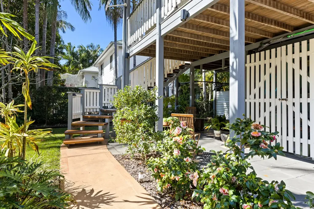 2/18 Helen Street, South Golden Beach, NSW 2483