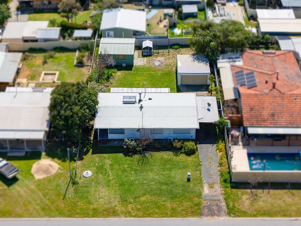 8 Yallan Street, Mandurah, WA 6210