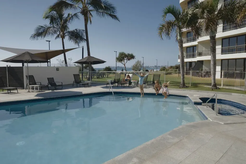 Tugun 2ਬੈੱਡਰੂਮ Rare Ground Floor Beachfront Living in San Simeon