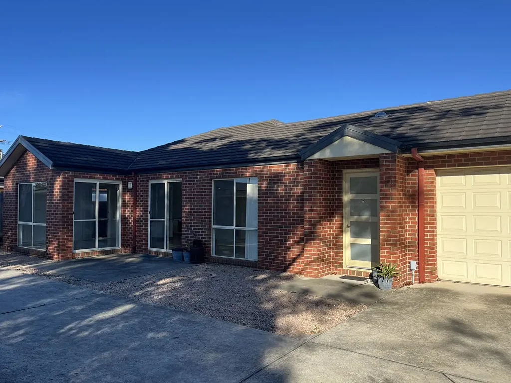 Spacious North-Facing Unit Close to Sale CBD