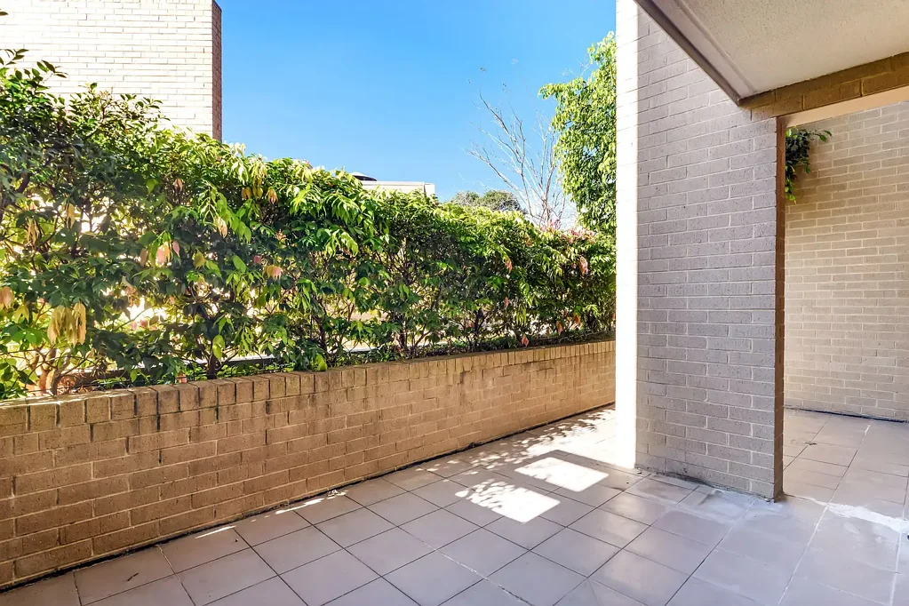 Modern One Bedroom Apartment with A/C