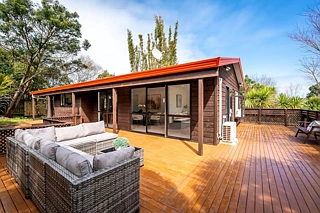 10 Outlook Road, Greenhithe, North Shore City