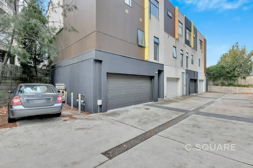17/11 Troward Harvey Way, Craigieburn, VIC 3064