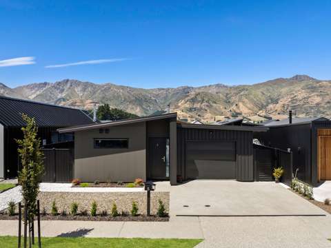 Lake Hawea 3房  Longview living with Mountain vistas
