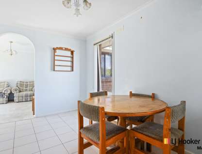 92 Southbar Road, Karabar, NSW 2620, 3 Bedrooms, 1 Bathrooms, House