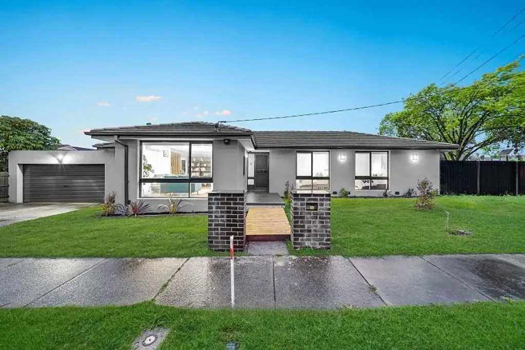 24 Robjant Street, Hampton Park, VIC 3976, 3 Bedrooms, 2 Bathrooms, House