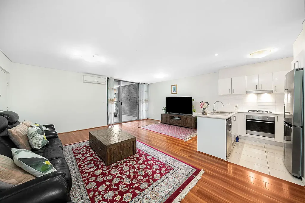 Homebush West 2ห้องนอน Bright and airy apartment enjoys highly central location