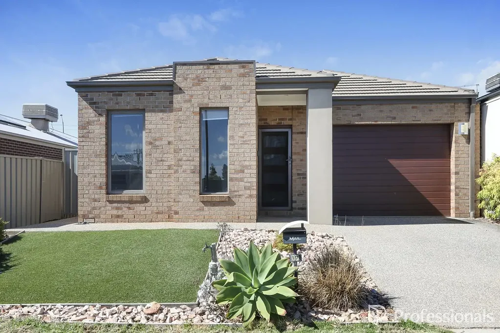 17 Orton Crescent, Maddingley, VIC 3340
