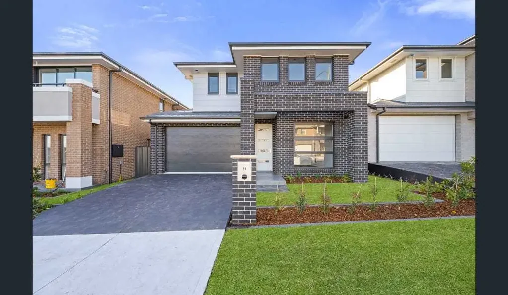 Leppington 4 Bedroom Brand New Home, Ready to Move In !