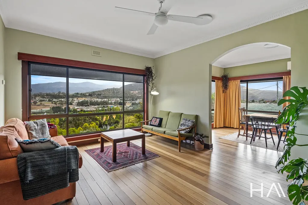 New Norfolk 3房  Sunlight, Space and Serenity